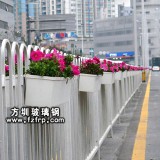 HP072玻璃鋼公里中間懸掛花盆價(jià)格便宜 懸掛式花盆批發(fā)