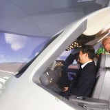 C919大飛機玻璃鋼飛行模擬機亮相江西南昌VR產(chǎn)業(yè)大會