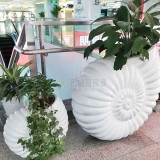 深圳北站玻璃鋼海螺花盆創(chuàng)意組合景觀裝飾花器