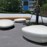 玻璃鋼鵝卵石坐凳提升深圳休閑廣場(chǎng)戶外景觀