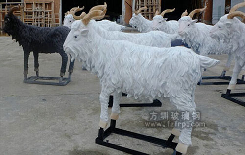 玻璃鋼綿羊工廠雕塑圖