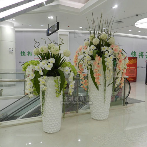 電梯口玻璃鋼美陳花瓶