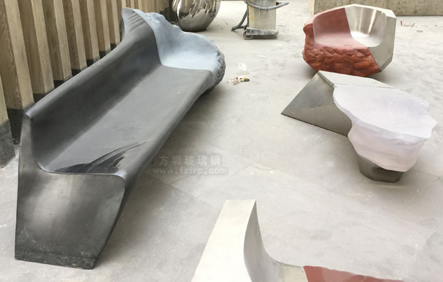 玻璃鋼家具的性能和特點