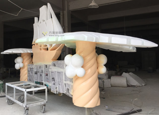玻璃鋼椰樹帆船造型門頭