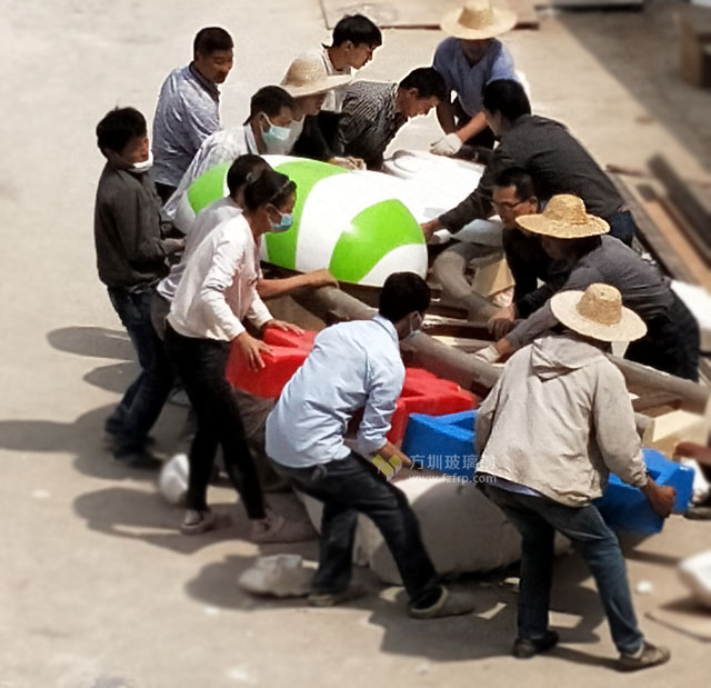 玻璃鋼軌道交通主題門頭雕塑