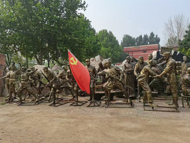 英勇殺敵抗日人物擺件