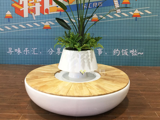青海玻璃鋼景觀花池座椅結(jié)合防腐木詮釋家具經(jīng)典