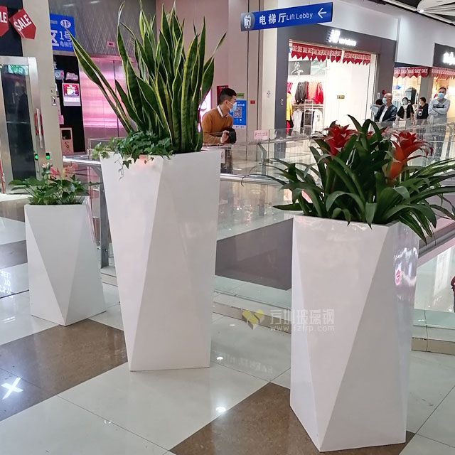 玻璃鋼切面花器現(xiàn)貨特價(jià)綠化深圳辦公寫字樓景觀