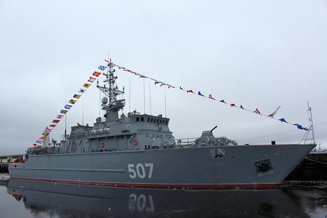 俄羅斯玻璃鋼艦體大型掃雷艦真空一次成型