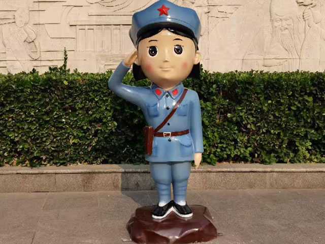 玻璃鋼卡通八路軍戰(zhàn)士人物雕塑造型