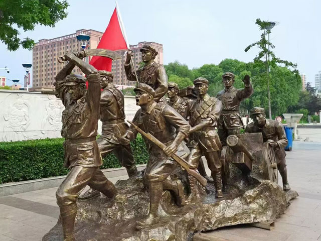 玻璃鋼紅色文化主題雕塑激活城市空間