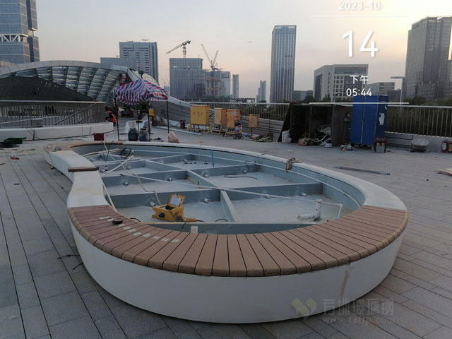 園林景觀大型玻璃鋼種植池坐凳鋼結(jié)構(gòu)工程